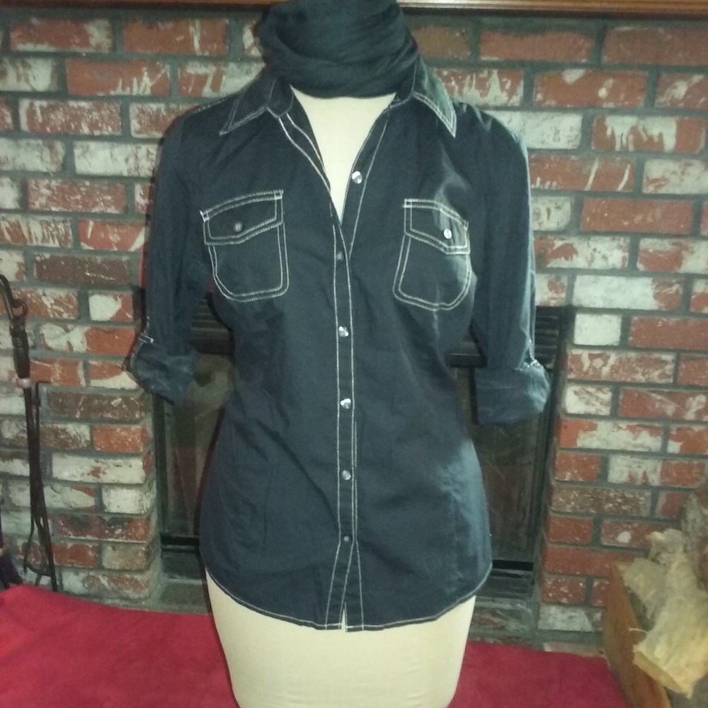 Tommy Hilfiger Black top Size Large